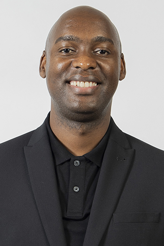 Zungula, Mr V