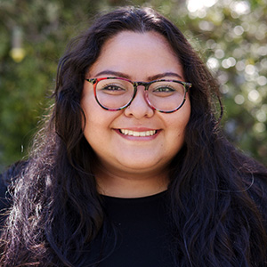 Evelyn Perez-Amparan