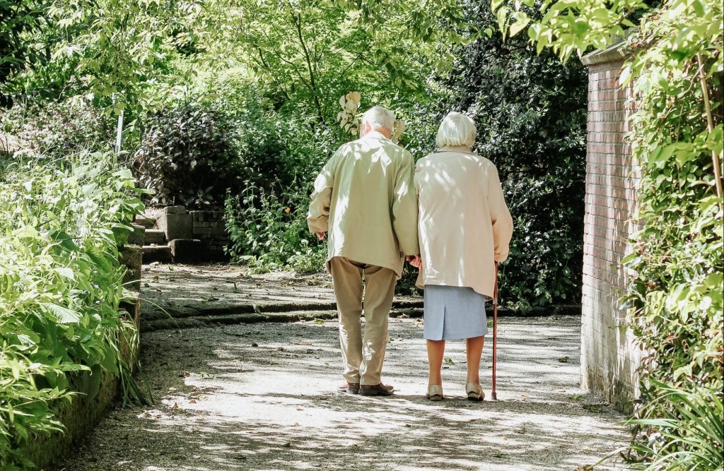 7 tips to make your home safer and more welcoming for seniors