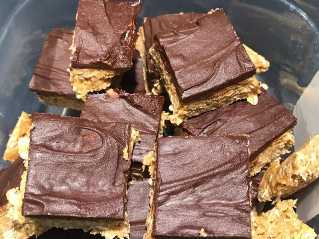 A Catholic Foodie: How fast can you say No-Bake-Chocolate-Peanut-Butter-Granola-Bar?