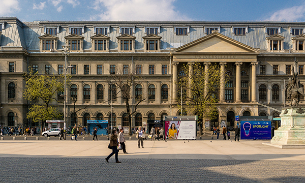 Universitatea din București