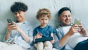 Sicherheit, Smartphones, Datenschutz, Privatsph�re, Tablets, Kinder, Jugendschutz, Kinderschutz, Familie, Eltern, Elternkontrolle