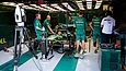 Aston Martinin pilttuussa riittää pohdittavaa F1-kauden avauksen lähestyessä.