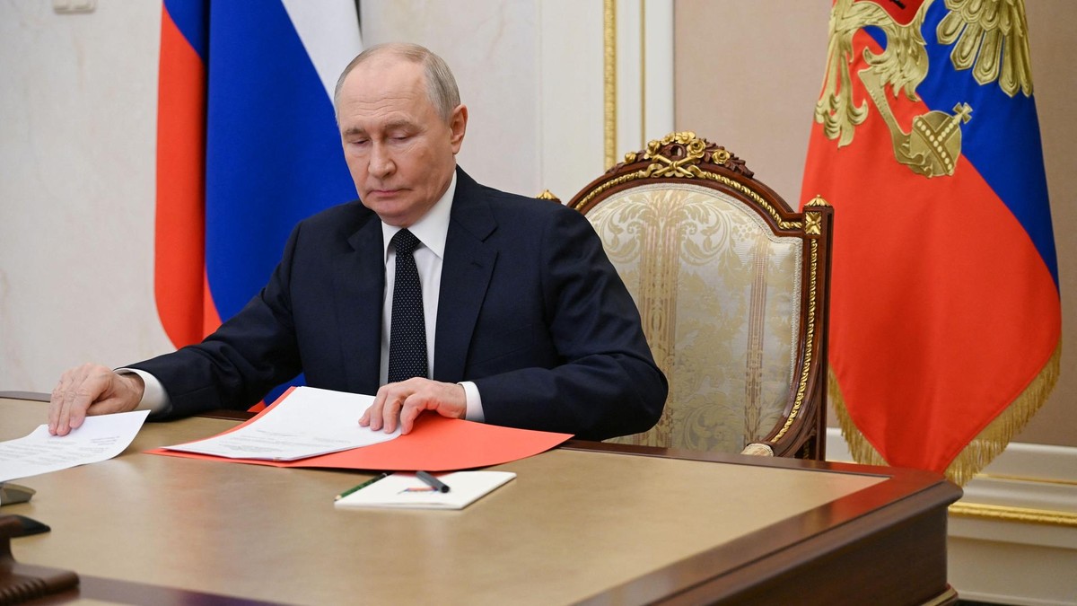 In this pool photograph distributed by the Russian state agency Sputnik, Russia's President Vladimir Putin chairs a Security Council meeting via videolink in Moscow on July 10, 2026. (Photo by Pavel Byrkin / POOL / AFP) In this pool photograph distributed by the Russian state agency Sputnik, Russia's President Vladimir Putin chairs a Security Council meeting via videolink in Moscow on July 10, 2026. (Photo by Pavel Byrkin / POOL / AFP)