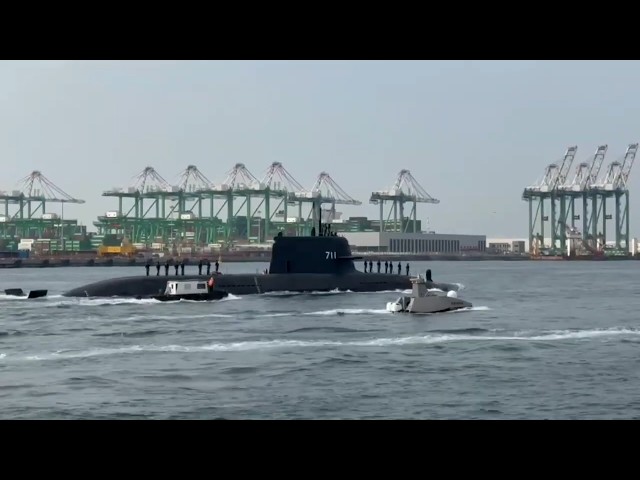 Taiwan’s Narwhal submarine conducts 5th dive test