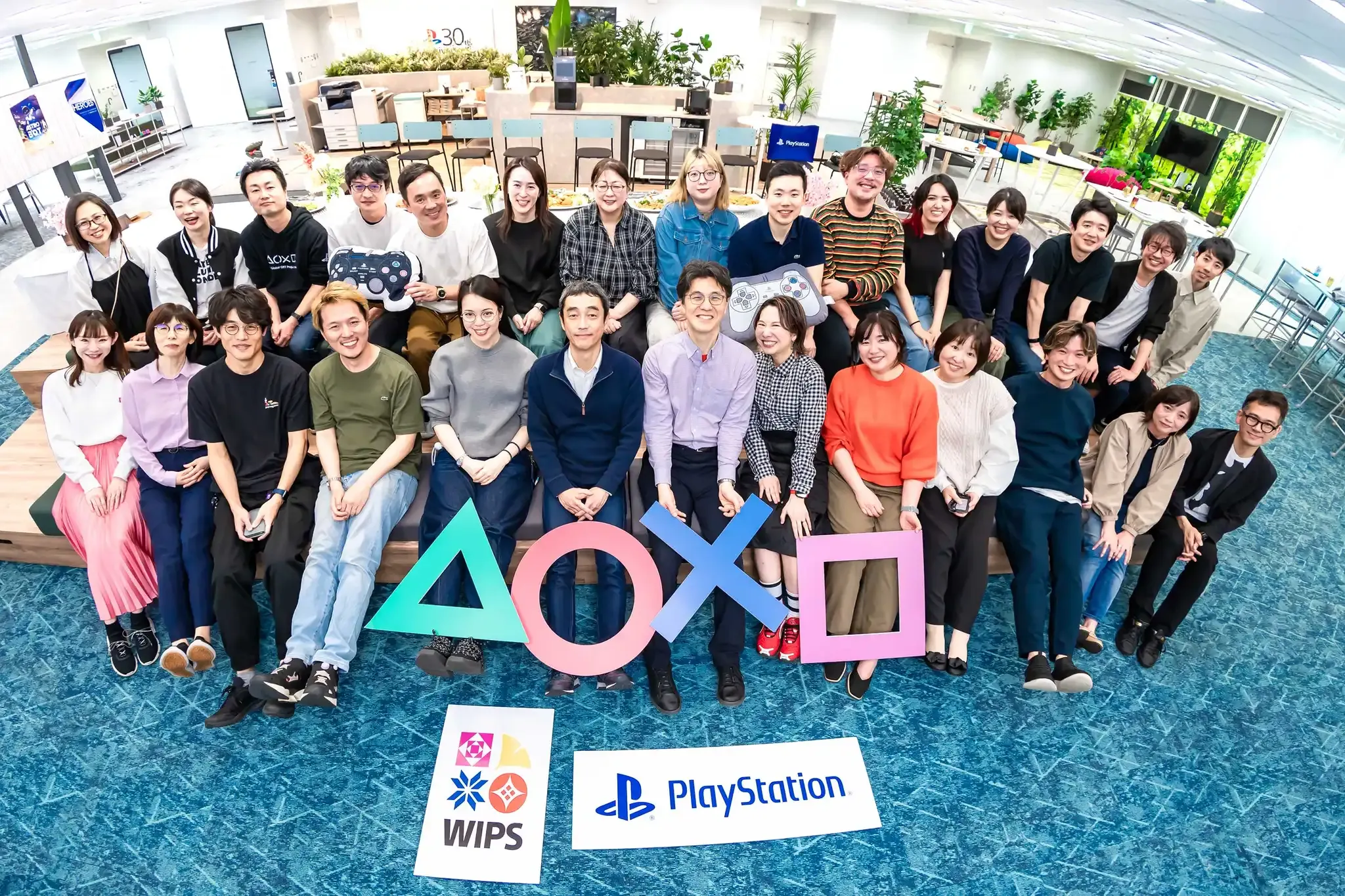 Group photo of Sony Interactive Employees in the WIPS eNet group