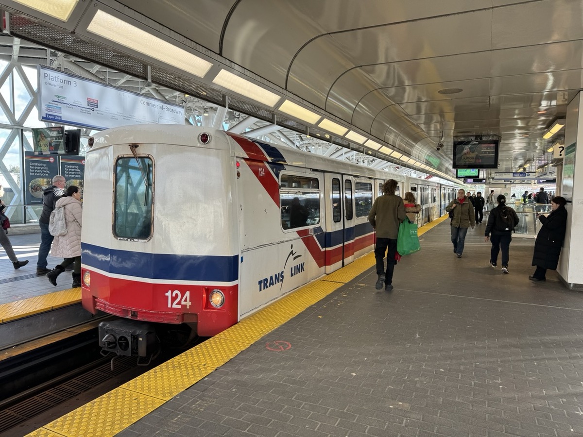 https://static.tvtropes.org/pmwiki/pub/images/skytrain_mark_i.jpeg