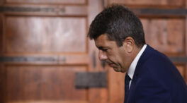 Mazón en su casa y Ábalos en la de todos
