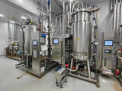 Working with a bioreactor during upstream processing