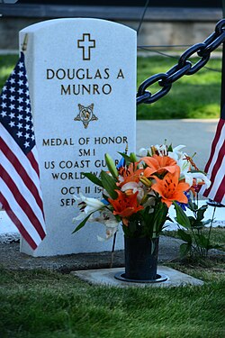 Color photograph of Douglas Munro's gravestone