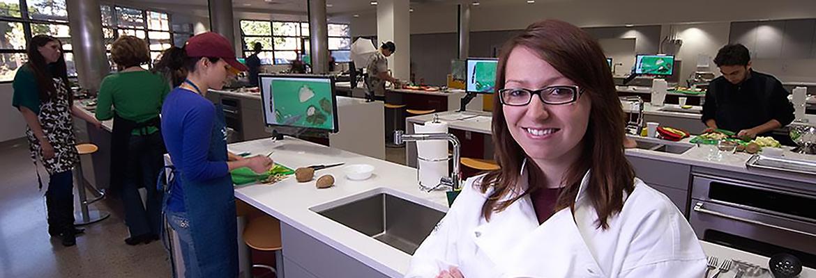 Hands-on learning ASU College of Health Solutions - Effective Experiential Teaching