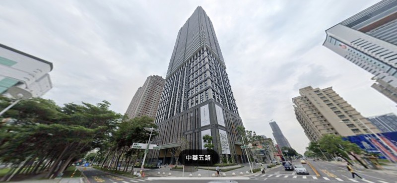 高雄最高豪宅「遠雄THE ONE」首見法拍屋 31樓1拍底價5360萬 高雄最高豪宅「遠雄THE ONE」首見法拍屋 31樓1拍底價5360萬