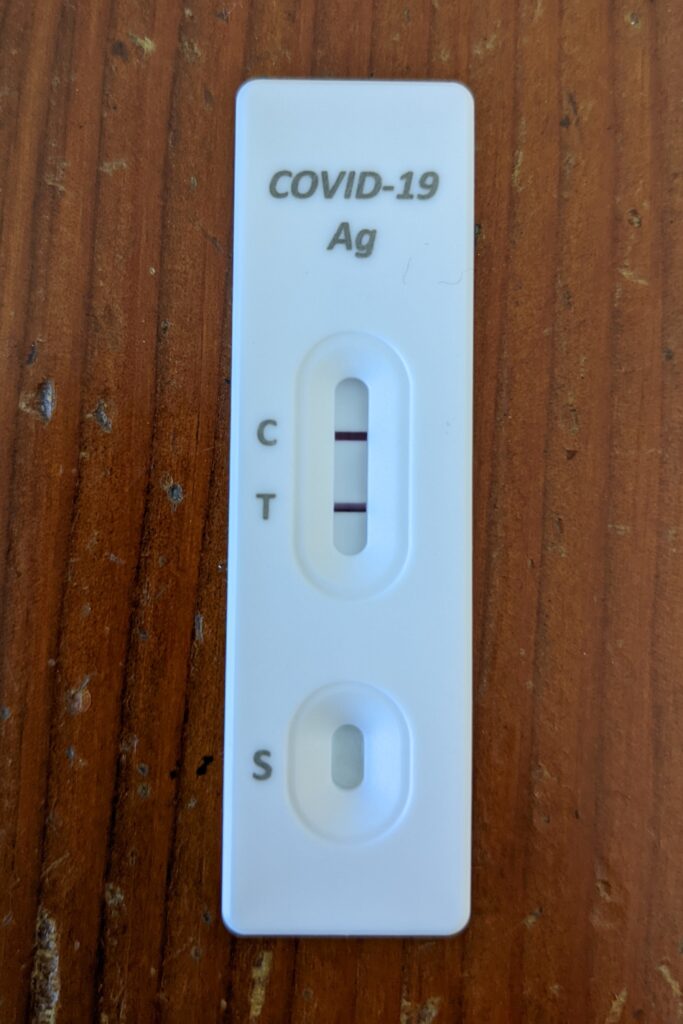 A positive COVID antibody RAT test