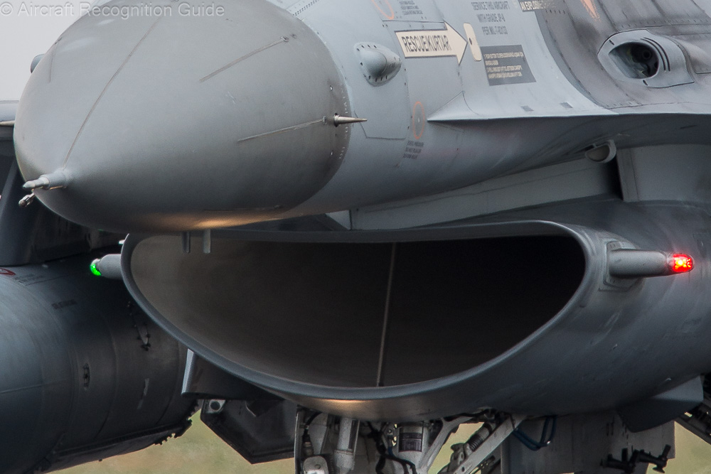 The air intake of the GE-powered F-16C Block 30 is wider and therefore the outer corners seem less rounded that the original intake. Image