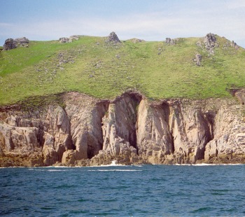 West coast of Lundy seen from the
sea West coast of Lundy seen from the sea