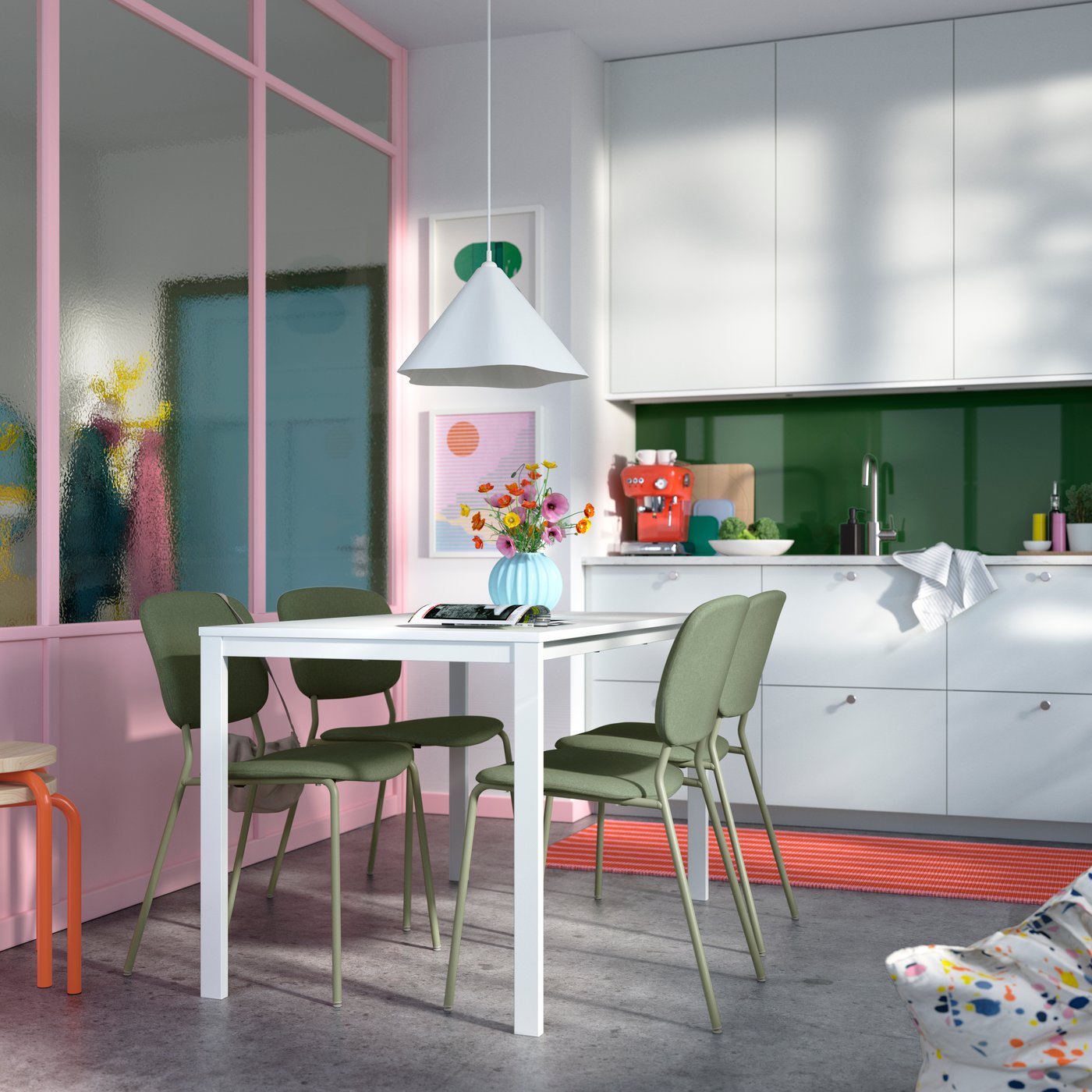 A white/white VIHALS table